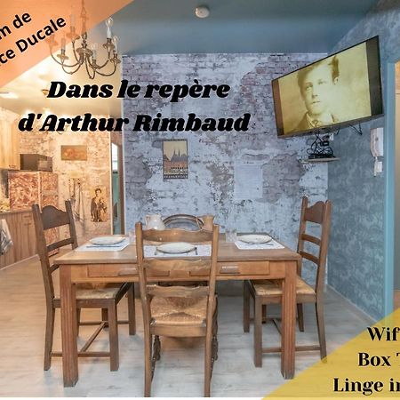 Chez Arthur Rimbaud ชาร์เลอวิลล์-เมซิแยร์ ภายนอก รูปภาพ